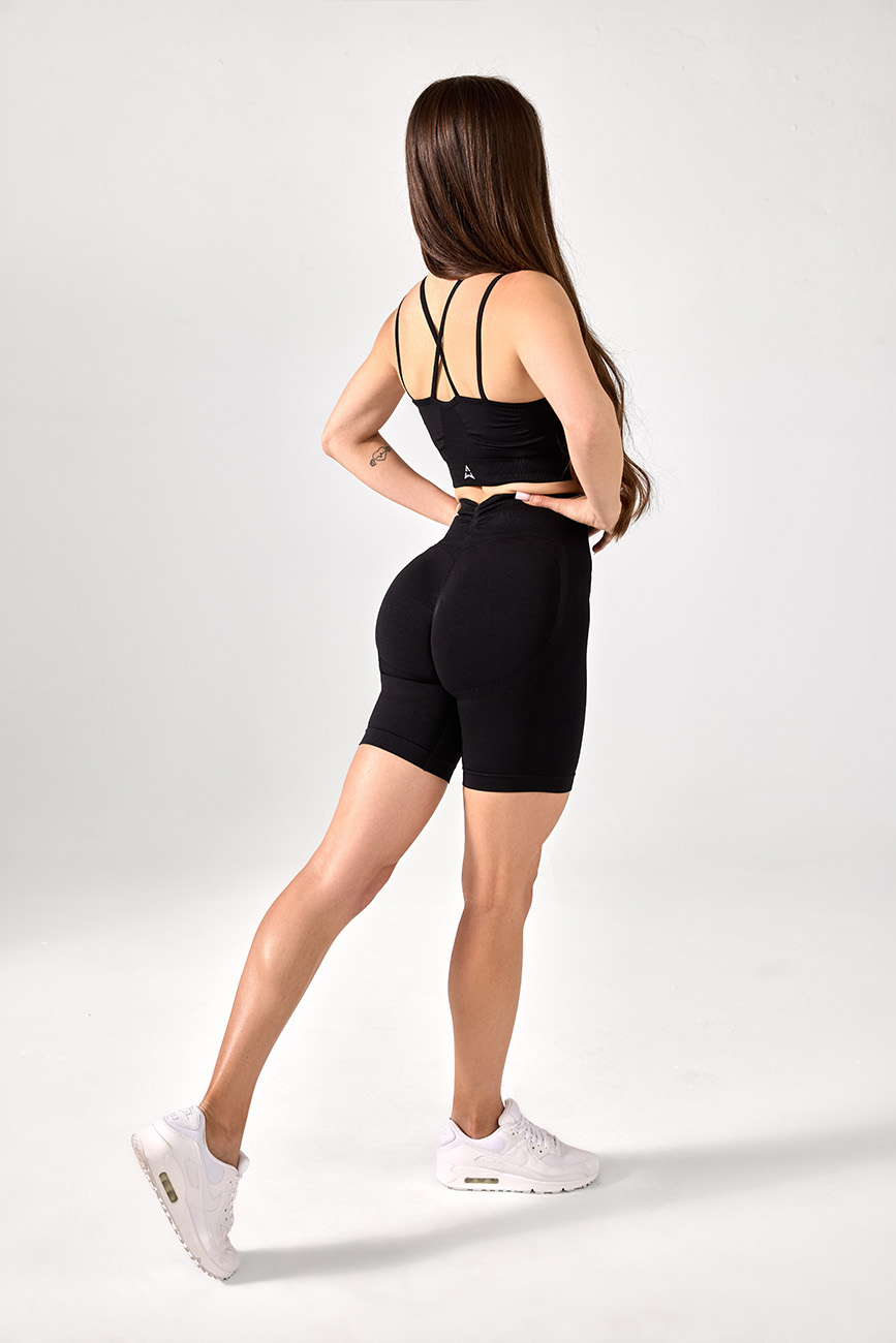 SZORTY PUSH UP V BACK